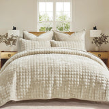SISXSO Luxury Velvet Quilt Set King Size Bedding Sets, Ultra Soft Velvet Comforter Set, Lightweight Channel Box Stitch Oversized Bedspread Coverlet for All Season, with 2 Shams, Beige