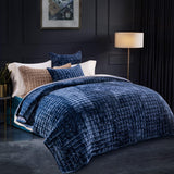 SISXSO Luxury Velvet Quilt Set King Size Bedding Sets, Ultra Soft Velvet Comforter Set, Lightweight Channel Box Stitch Oversized Bedspread Coverlet for All Season, with 2 Shams, Beige