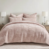 SISXSO Luxury Velvet Quilt Set King Size Bedding Sets, Ultra Soft Velvet Comforter Set, Lightweight Channel Box Stitch Oversized Bedspread Coverlet for All Season, with 2 Shams, Beige
