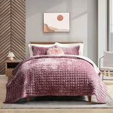 SISXSO Luxury Velvet Quilt Set King Size Bedding Sets, Ultra Soft Velvet Comforter Set, Lightweight Channel Box Stitch Oversized Bedspread Coverlet for All Season, with 2 Shams, Beige