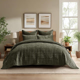 SISXSO Luxury Velvet Quilt Set King Size Bedding Sets, Ultra Soft Velvet Comforter Set, Lightweight Channel Box Stitch Oversized Bedspread Coverlet for All Season, with 2 Shams, Beige