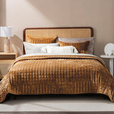 SISXSO Luxury Velvet Quilt Set King Size Bedding Sets, Ultra Soft Velvet Comforter Set, Lightweight Channel Box Stitch Oversized Bedspread Coverlet for All Season, with 2 Shams, Beige